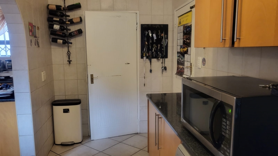 5 Bedroom Property for Sale in Bedfordview Gauteng