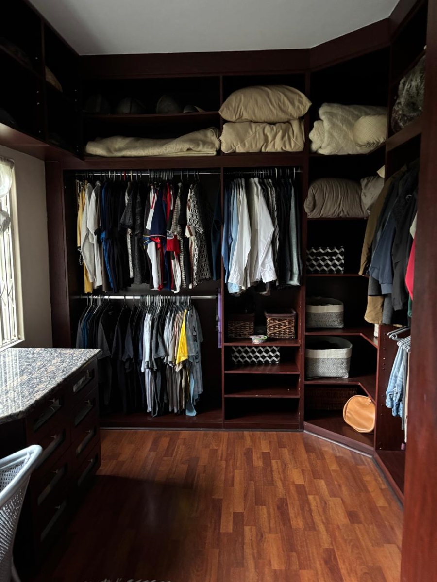 5 Bedroom Property for Sale in Bedfordview Gauteng