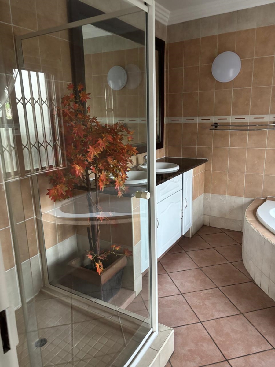 5 Bedroom Property for Sale in Bedfordview Gauteng