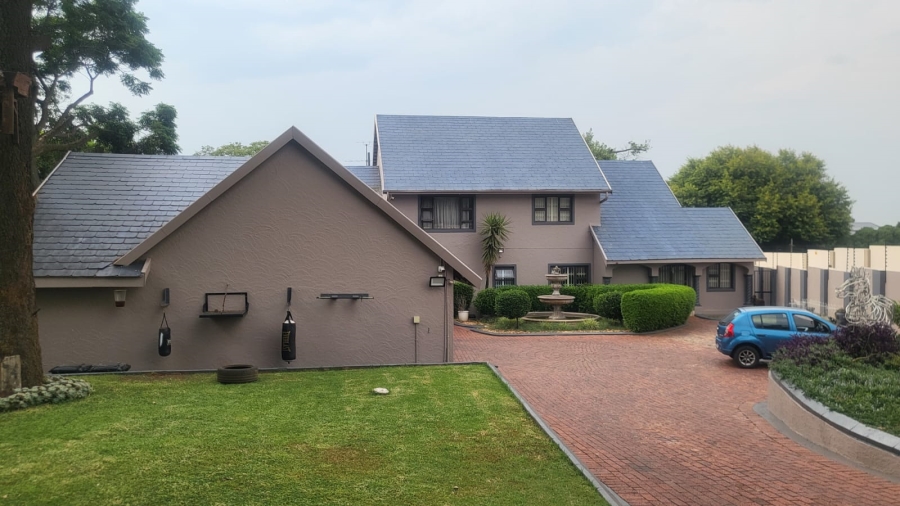 5 Bedroom Property for Sale in Bedfordview Gauteng