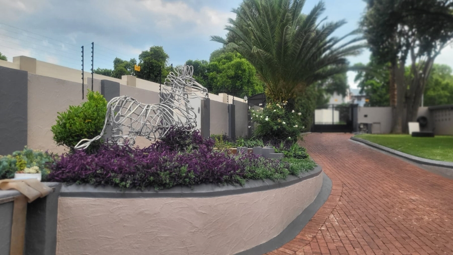 5 Bedroom Property for Sale in Bedfordview Gauteng