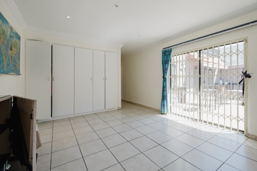 5 Bedroom Property for Sale in Bedfordview Gauteng