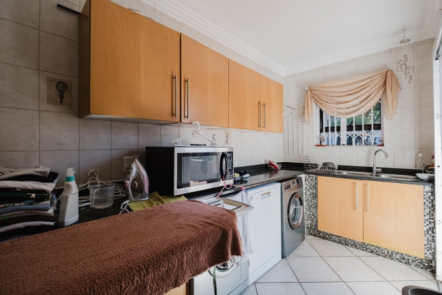 5 Bedroom Property for Sale in Bedfordview Gauteng