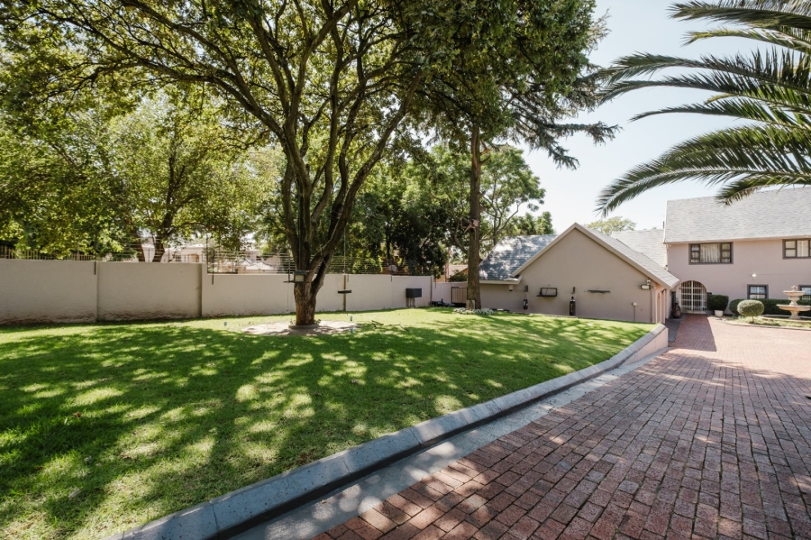 5 Bedroom Property for Sale in Bedfordview Gauteng