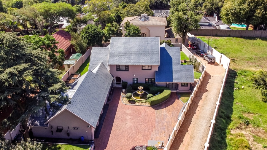 5 Bedroom Property for Sale in Bedfordview Gauteng