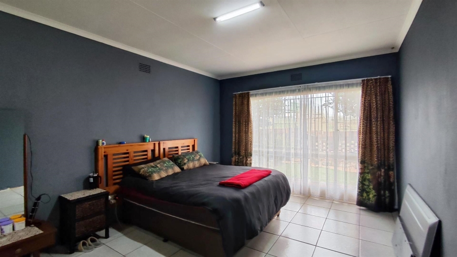 3 Bedroom Property for Sale in Barvallen Gauteng