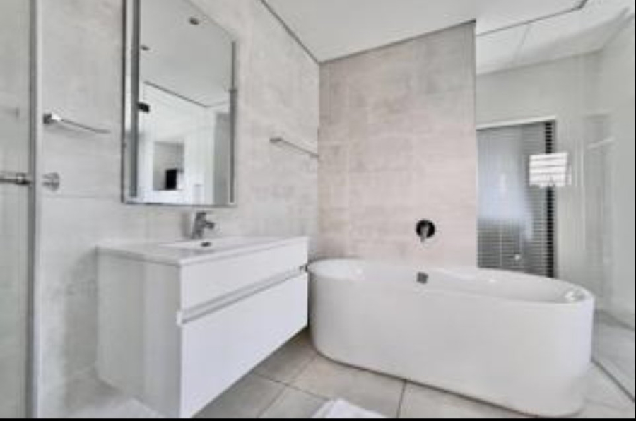 3 Bedroom Property for Sale in Waterfall Gauteng