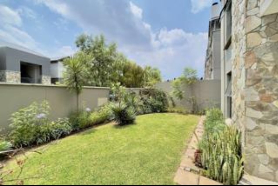3 Bedroom Property for Sale in Waterfall Gauteng