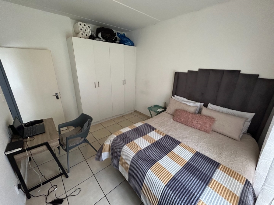 2 Bedroom Property for Sale in Grand Central Gauteng