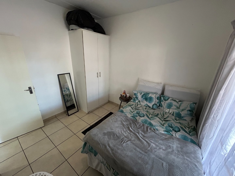 2 Bedroom Property for Sale in Grand Central Gauteng