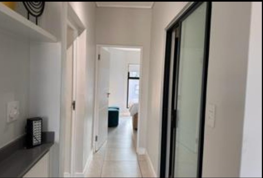 2 Bedroom Property for Sale in Waterfall Gauteng