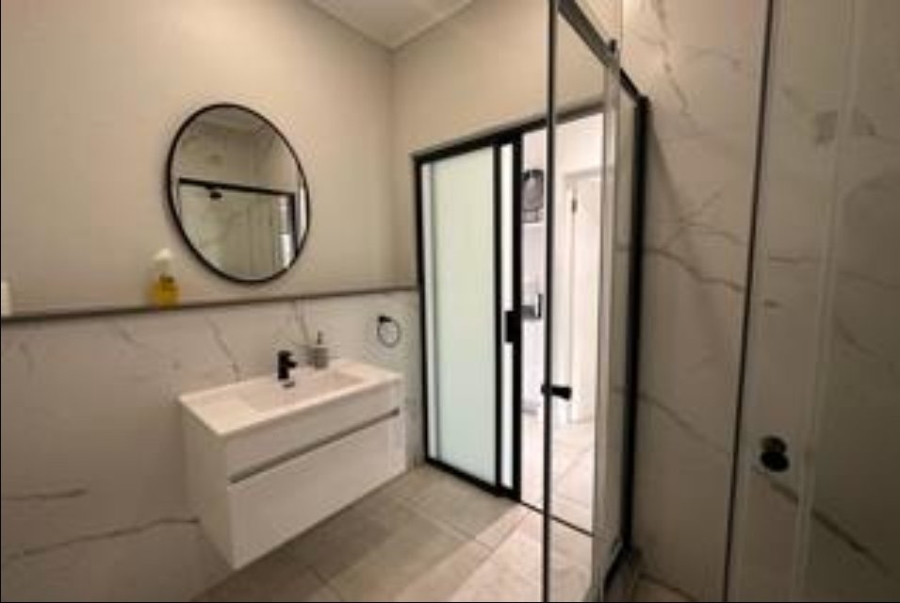 2 Bedroom Property for Sale in Waterfall Gauteng