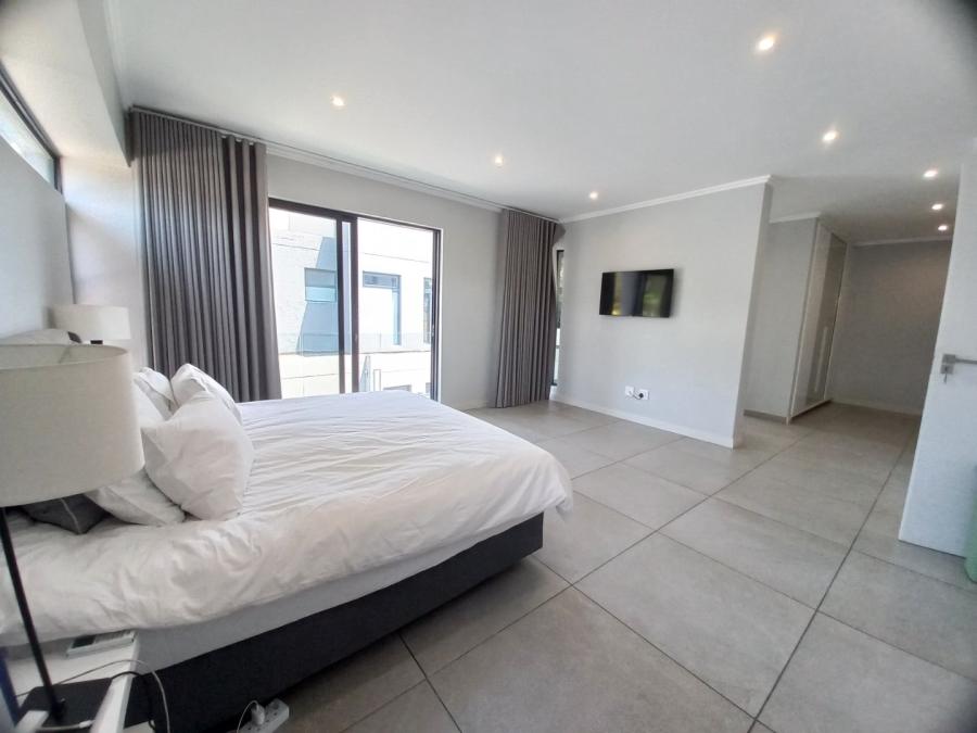  Bedroom Property for Sale in Morningside Manor Gauteng