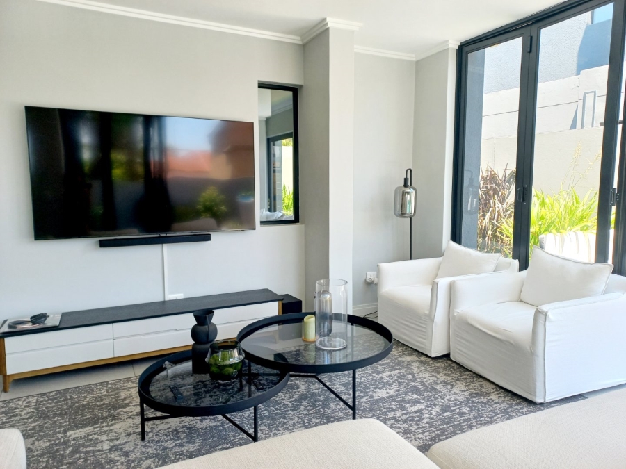  Bedroom Property for Sale in Morningside Manor Gauteng