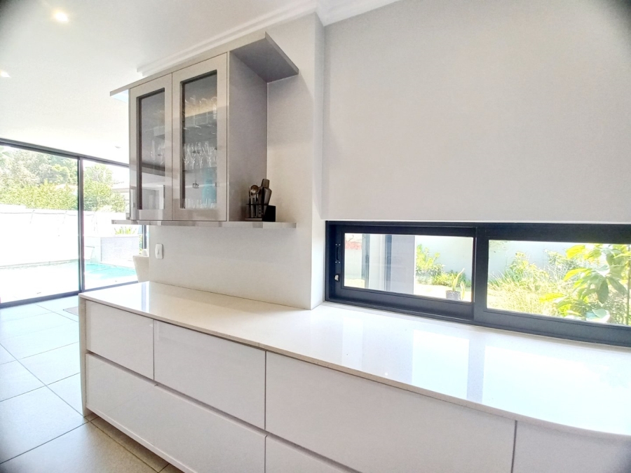  Bedroom Property for Sale in Morningside Manor Gauteng