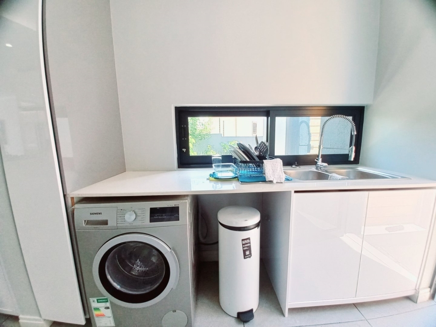  Bedroom Property for Sale in Morningside Manor Gauteng