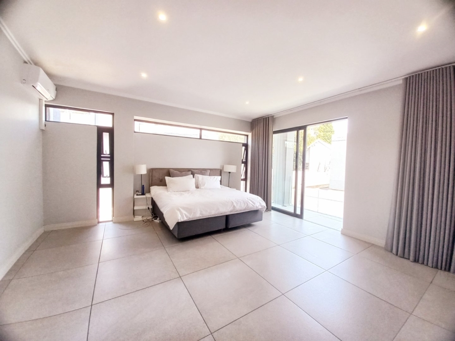  Bedroom Property for Sale in Morningside Manor Gauteng
