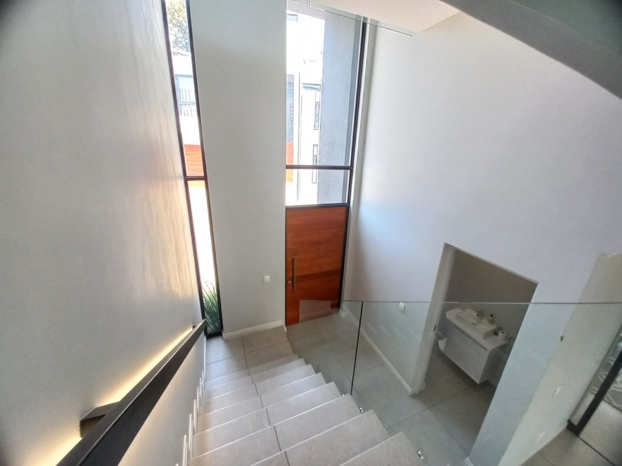  Bedroom Property for Sale in Morningside Manor Gauteng