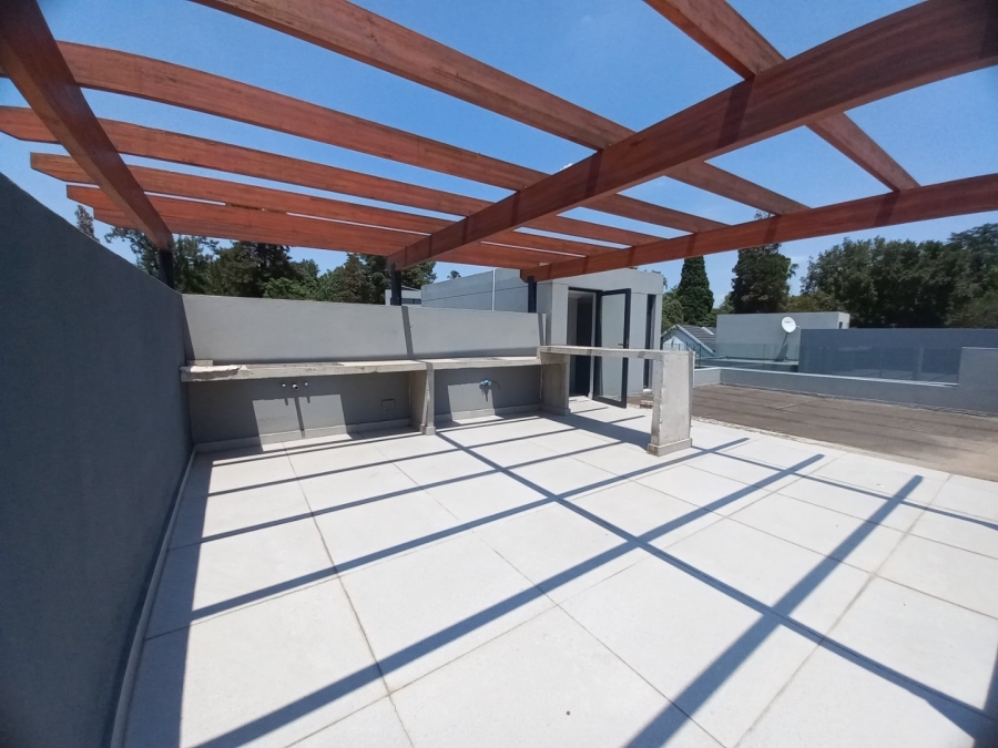  Bedroom Property for Sale in Morningside Manor Gauteng