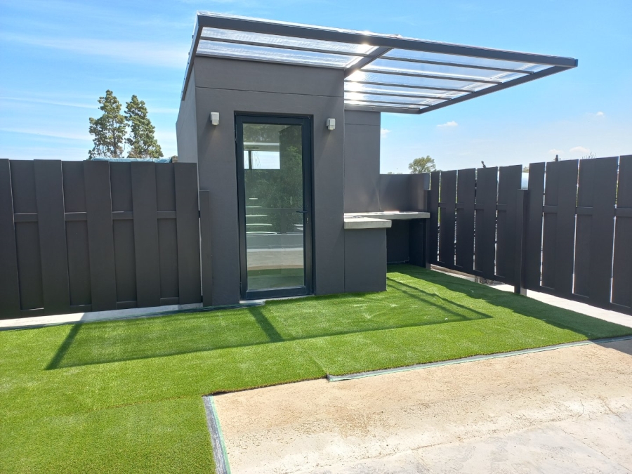  Bedroom Property for Sale in Sandown Gauteng