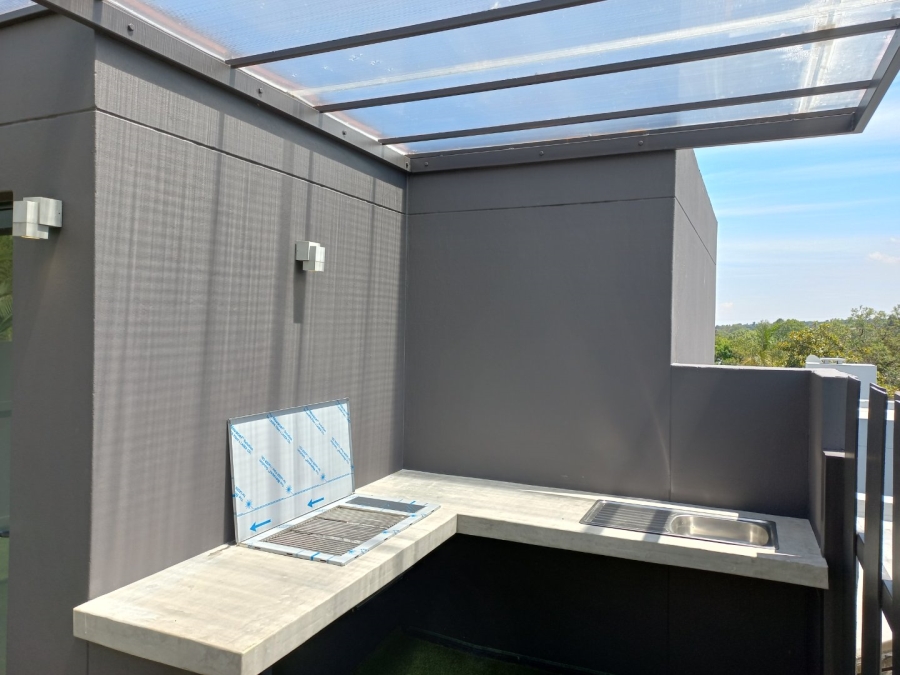  Bedroom Property for Sale in Sandown Gauteng