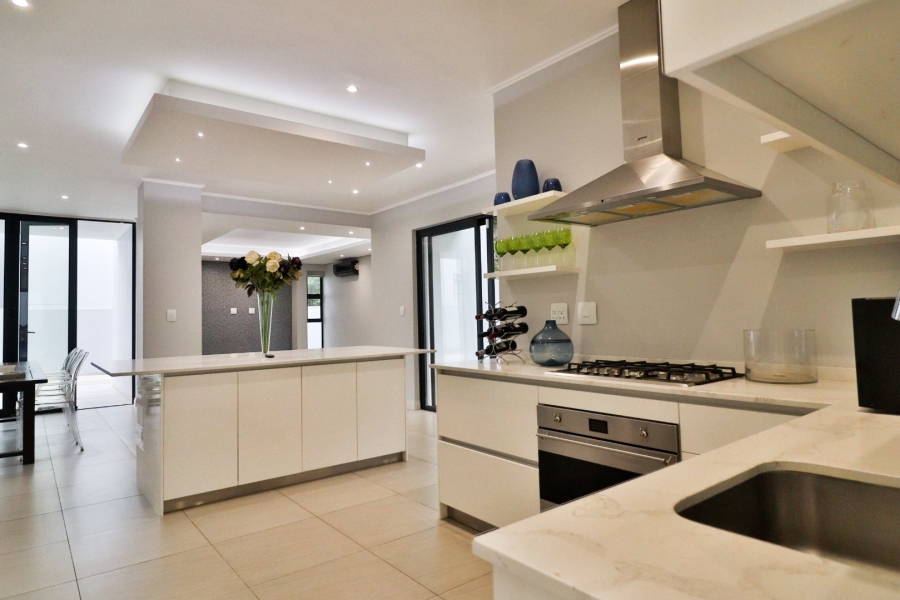  Bedroom Property for Sale in Sandown Gauteng