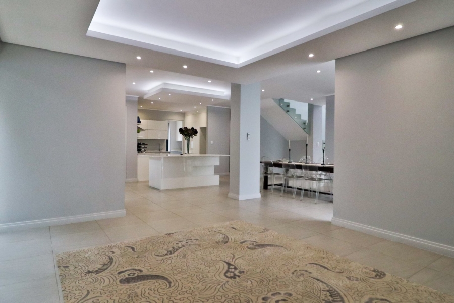  Bedroom Property for Sale in Sandown Gauteng