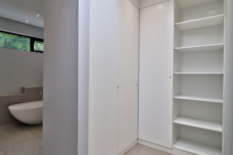  Bedroom Property for Sale in Sandown Gauteng