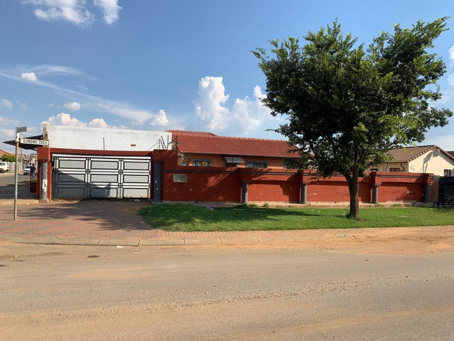 3 Bedroom Property for Sale in Windmill Park Gauteng