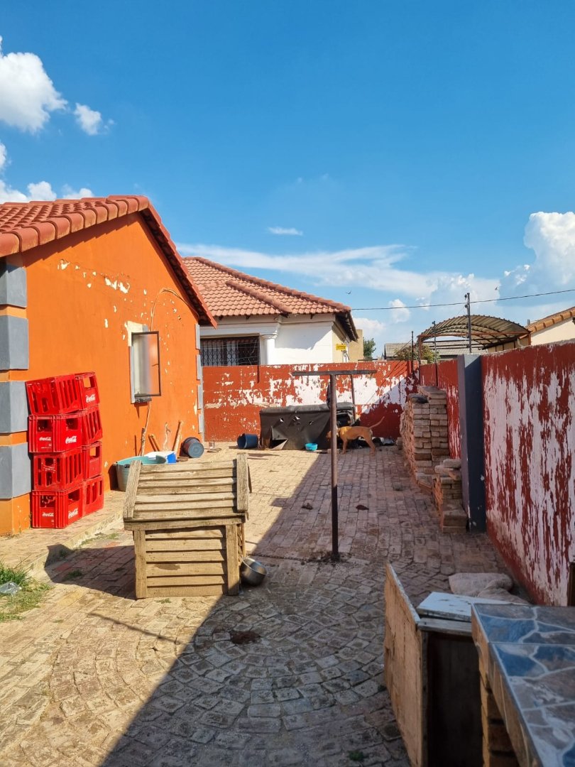 3 Bedroom Property for Sale in Windmill Park Gauteng