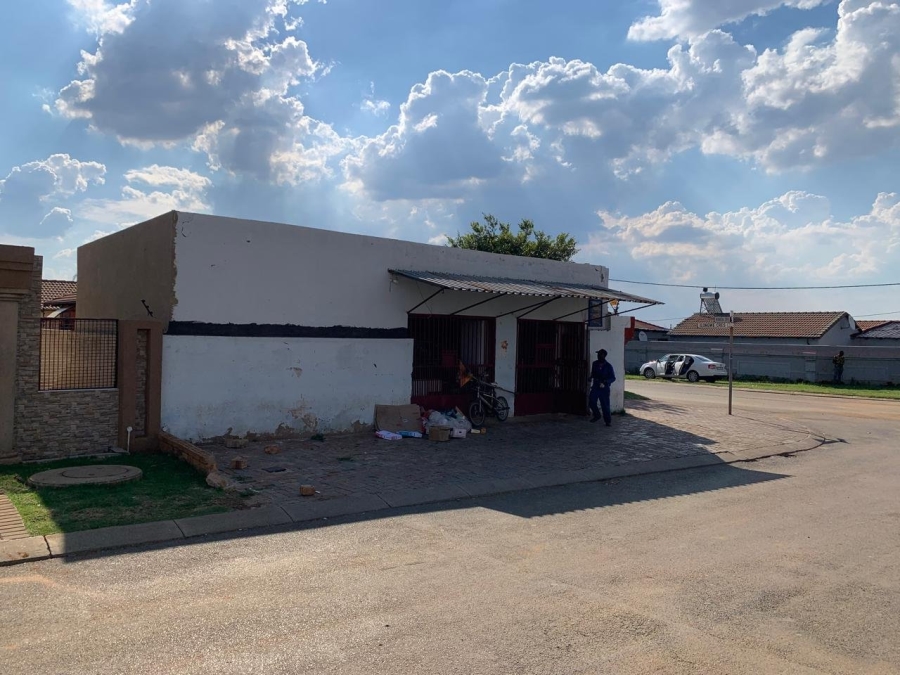 3 Bedroom Property for Sale in Windmill Park Gauteng