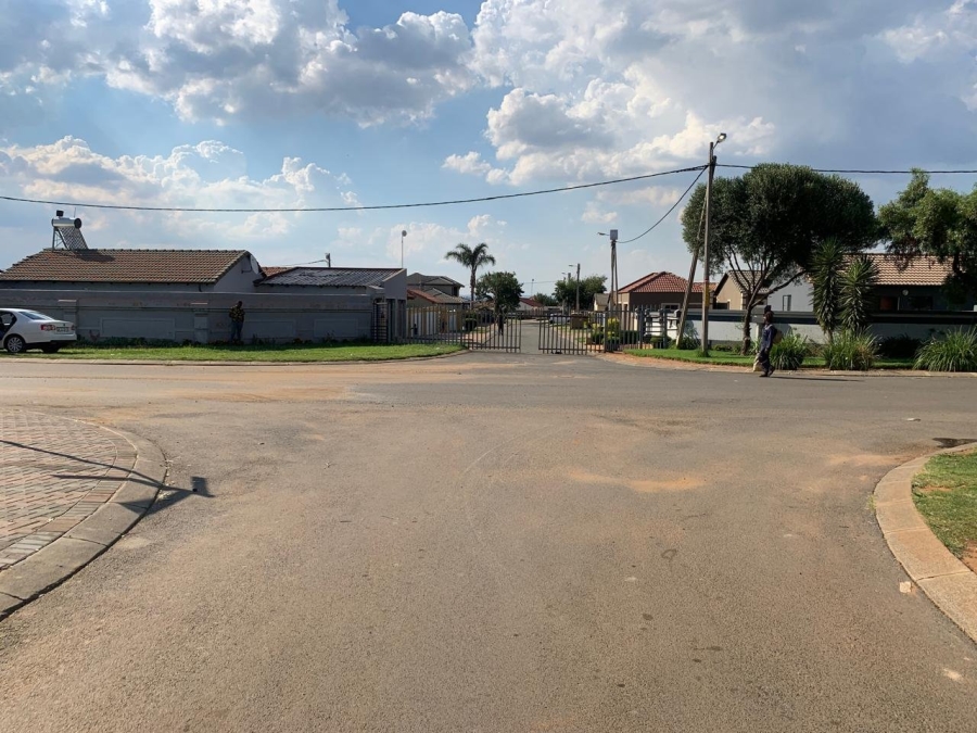 3 Bedroom Property for Sale in Windmill Park Gauteng