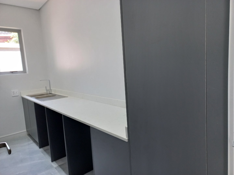  Bedroom Property for Sale in Morningside Manor Gauteng