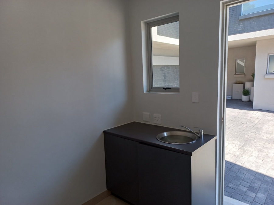  Bedroom Property for Sale in Morningside Manor Gauteng