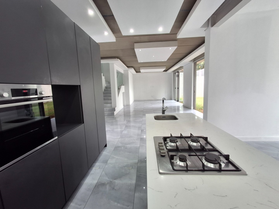 4 Bedroom Property for Sale in Morningside Manor Gauteng