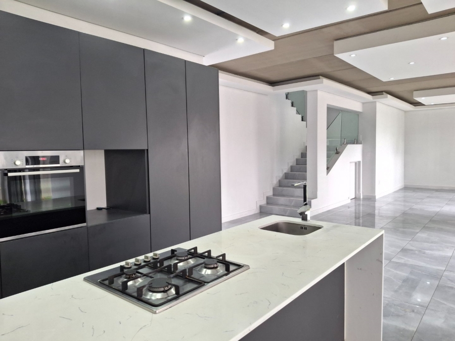4 Bedroom Property for Sale in Morningside Manor Gauteng