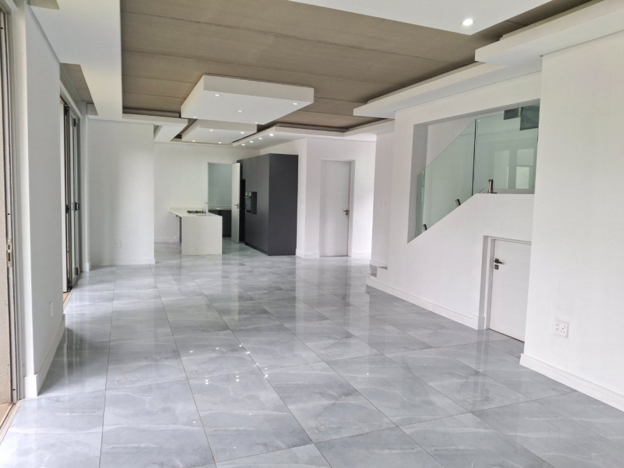 4 Bedroom Property for Sale in Morningside Manor Gauteng