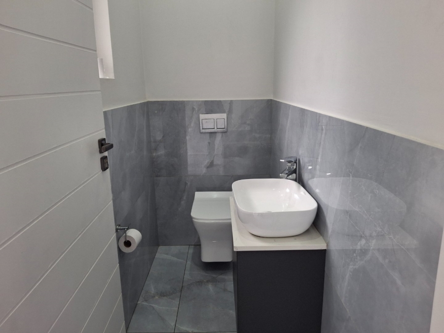4 Bedroom Property for Sale in Morningside Manor Gauteng