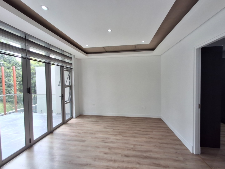 4 Bedroom Property for Sale in Morningside Manor Gauteng