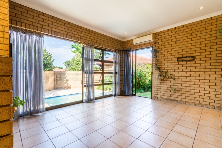 3 Bedroom Property for Sale in Equestria Gauteng