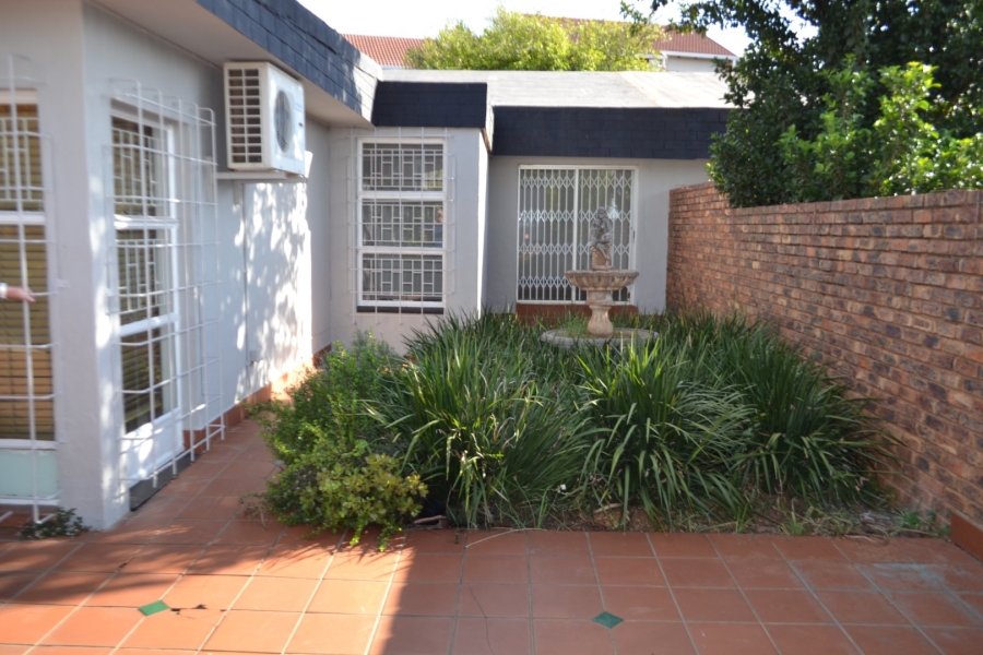 To Let 3 Bedroom Property for Rent in Moreleta Park Gauteng