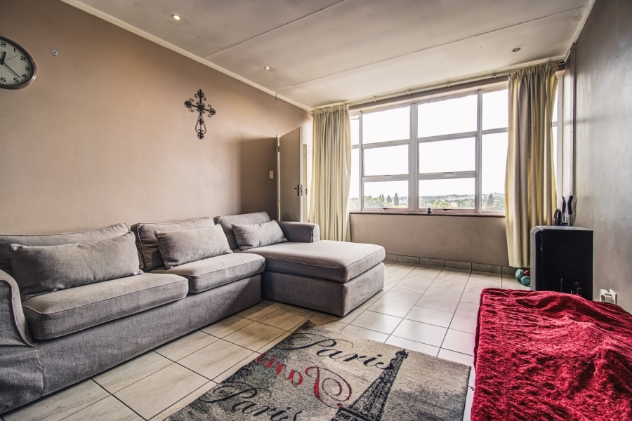  Bedroom Property for Sale in Dowerglen Gauteng