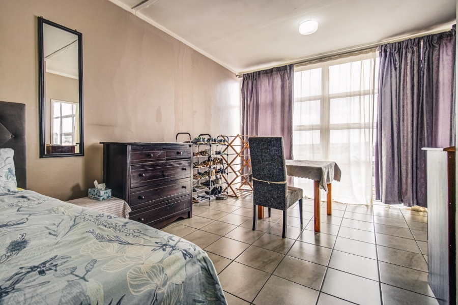  Bedroom Property for Sale in Dowerglen Gauteng