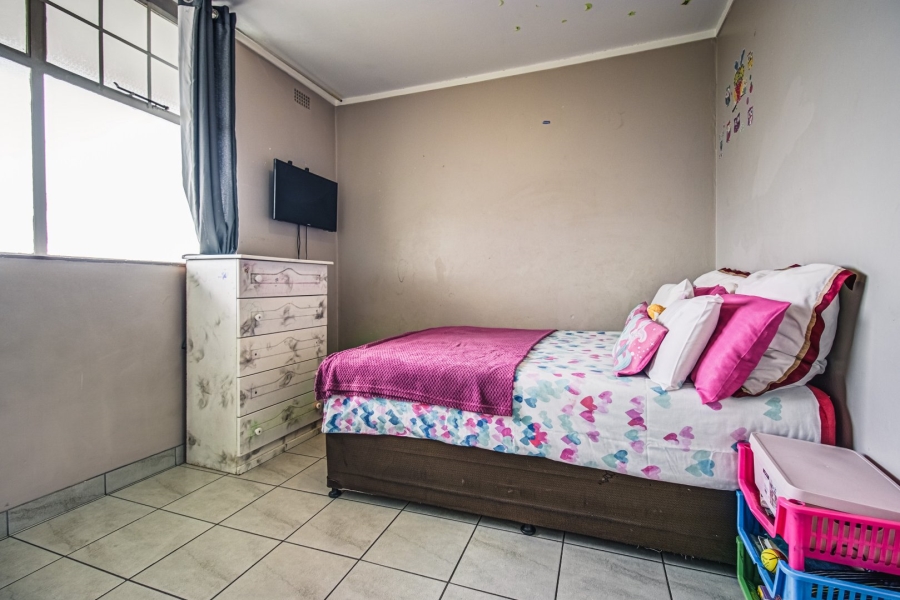  Bedroom Property for Sale in Dowerglen Gauteng