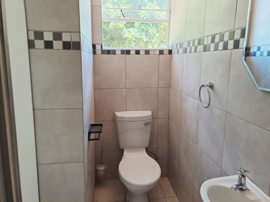 To Let 1 Bedroom Property for Rent in Norwood Gauteng