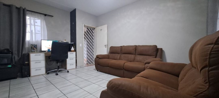 2 Bedroom Property for Sale in Rynfield Gauteng