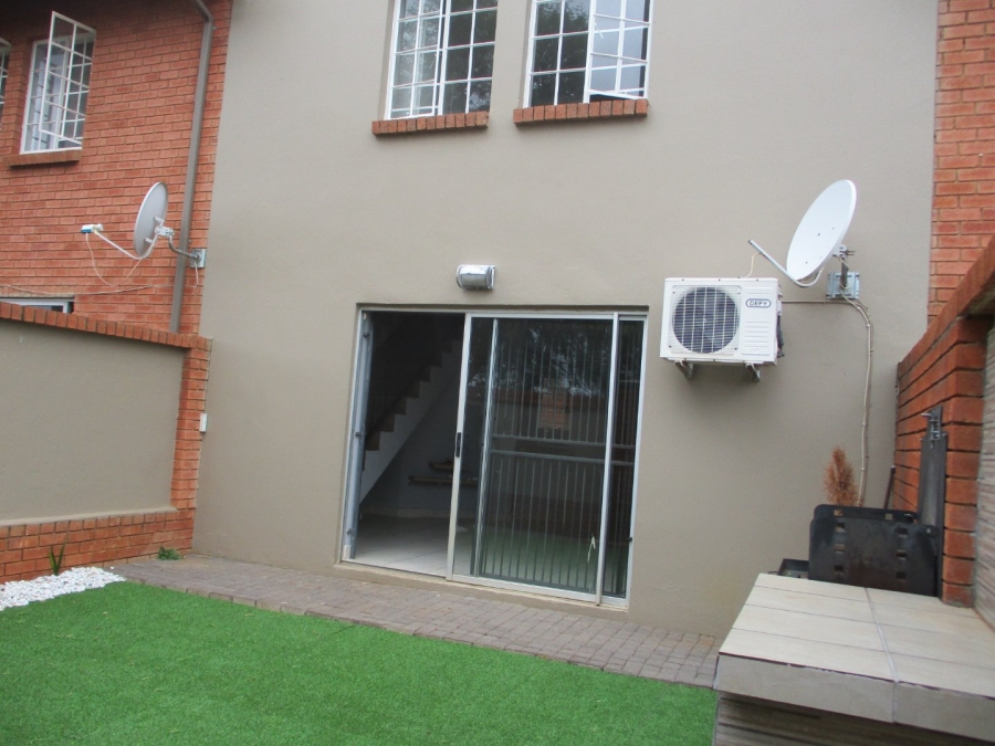 2 Bedroom Property for Sale in Montana Gauteng