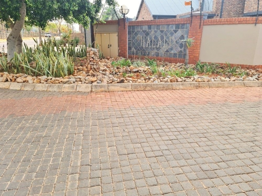 2 Bedroom Property for Sale in Montana Gauteng