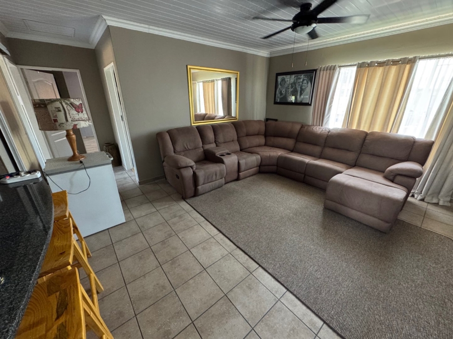 3 Bedroom Property for Sale in Birchleigh Gauteng