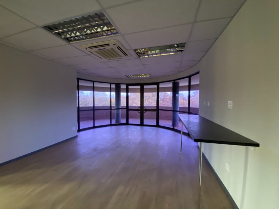  Bedroom Property for Sale in Vorna Valley Gauteng